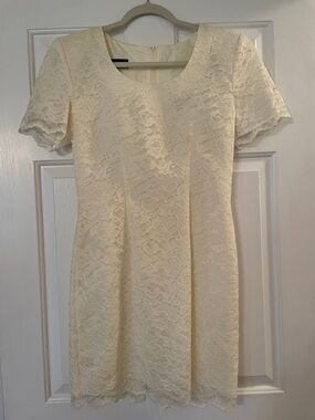 Cream Lace Short Sleeve Dress